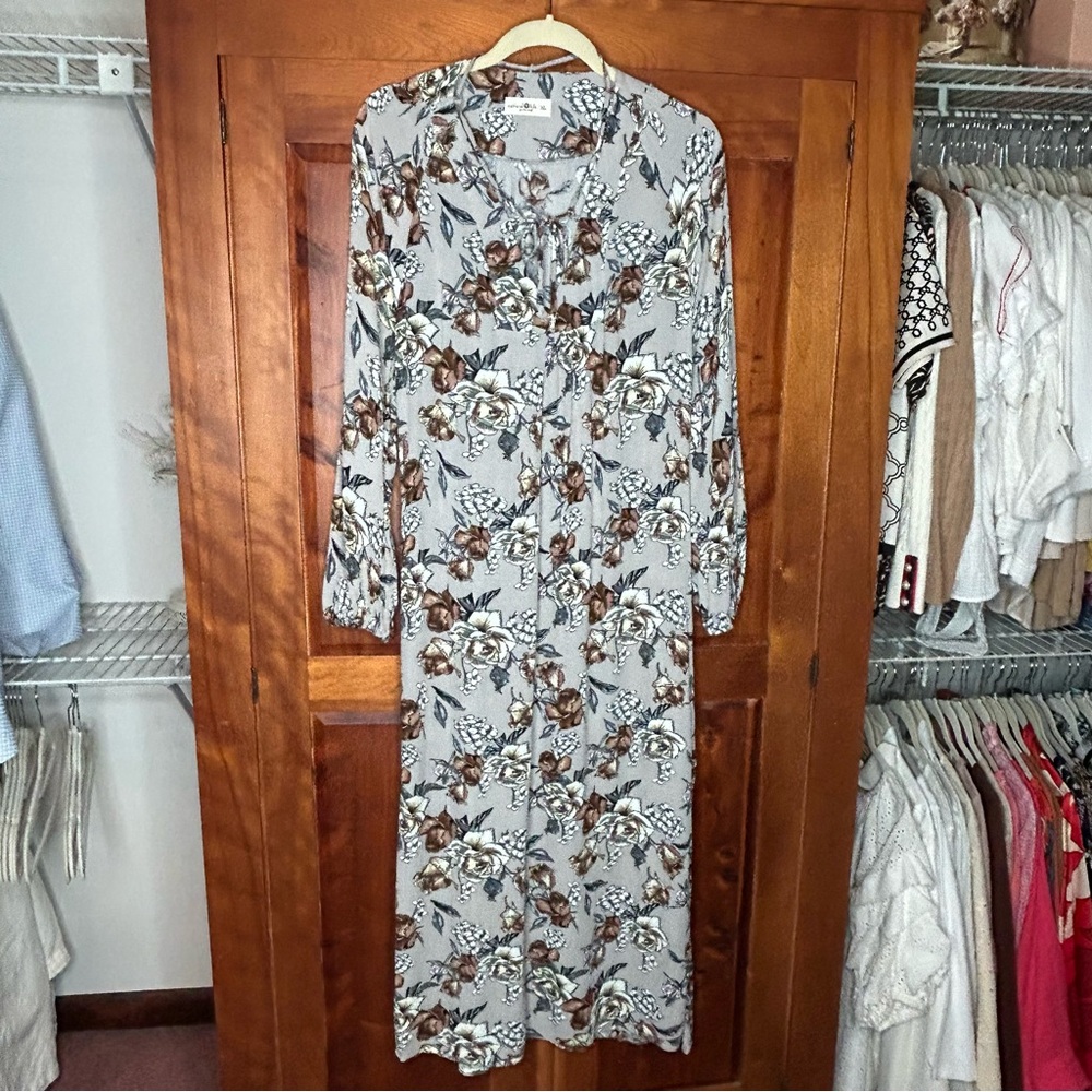 Natural Life Gray Floral Cottagecore Long Sleeve Crinkle Gauze Amelia Maxi Dress